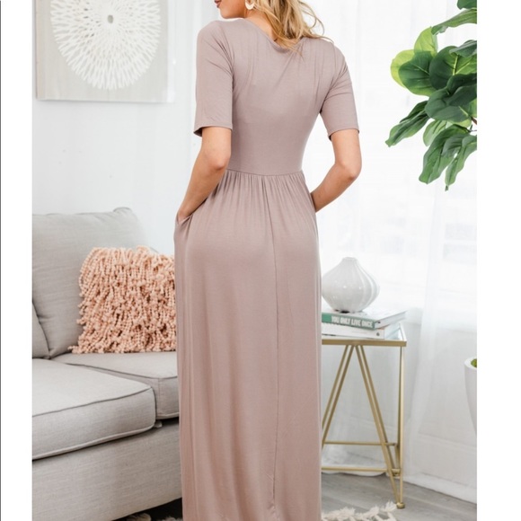 NWT Mona Maxi Dress - Picture 3 of 4